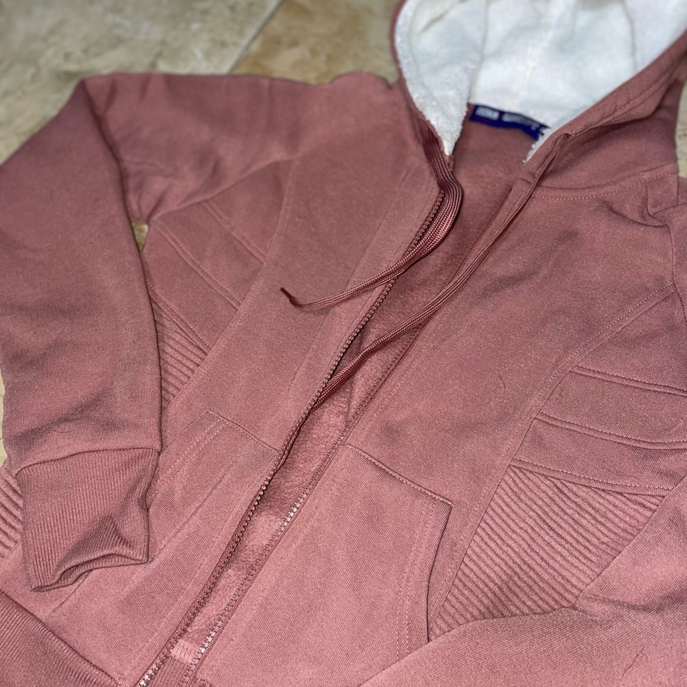 Active wear jacket